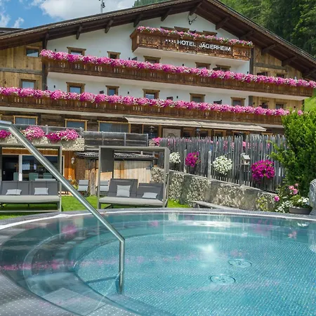 Jaegerheim 3s Hotel Sëlva